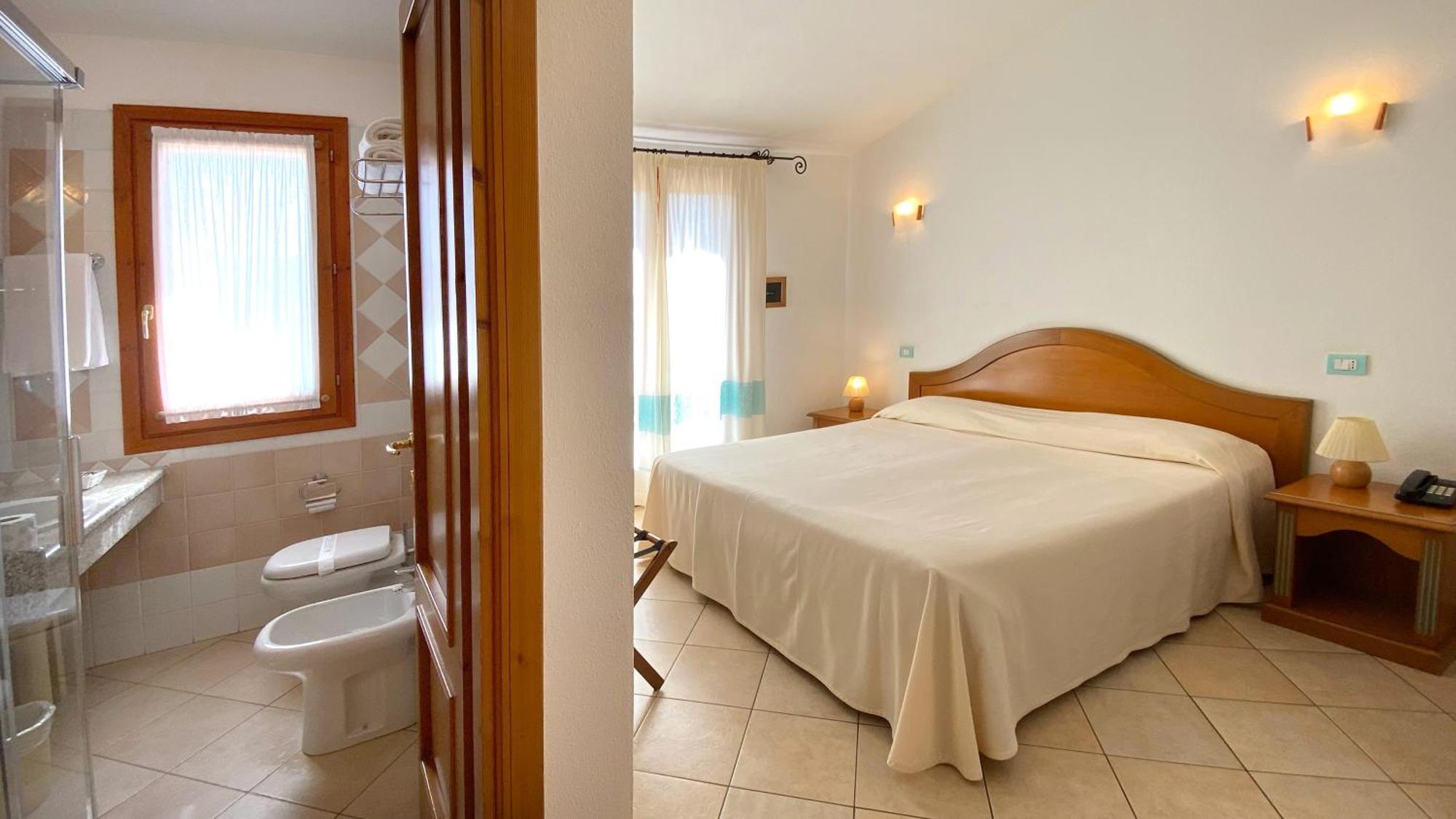 Le Anfore Hotel Villasimius Exterior foto