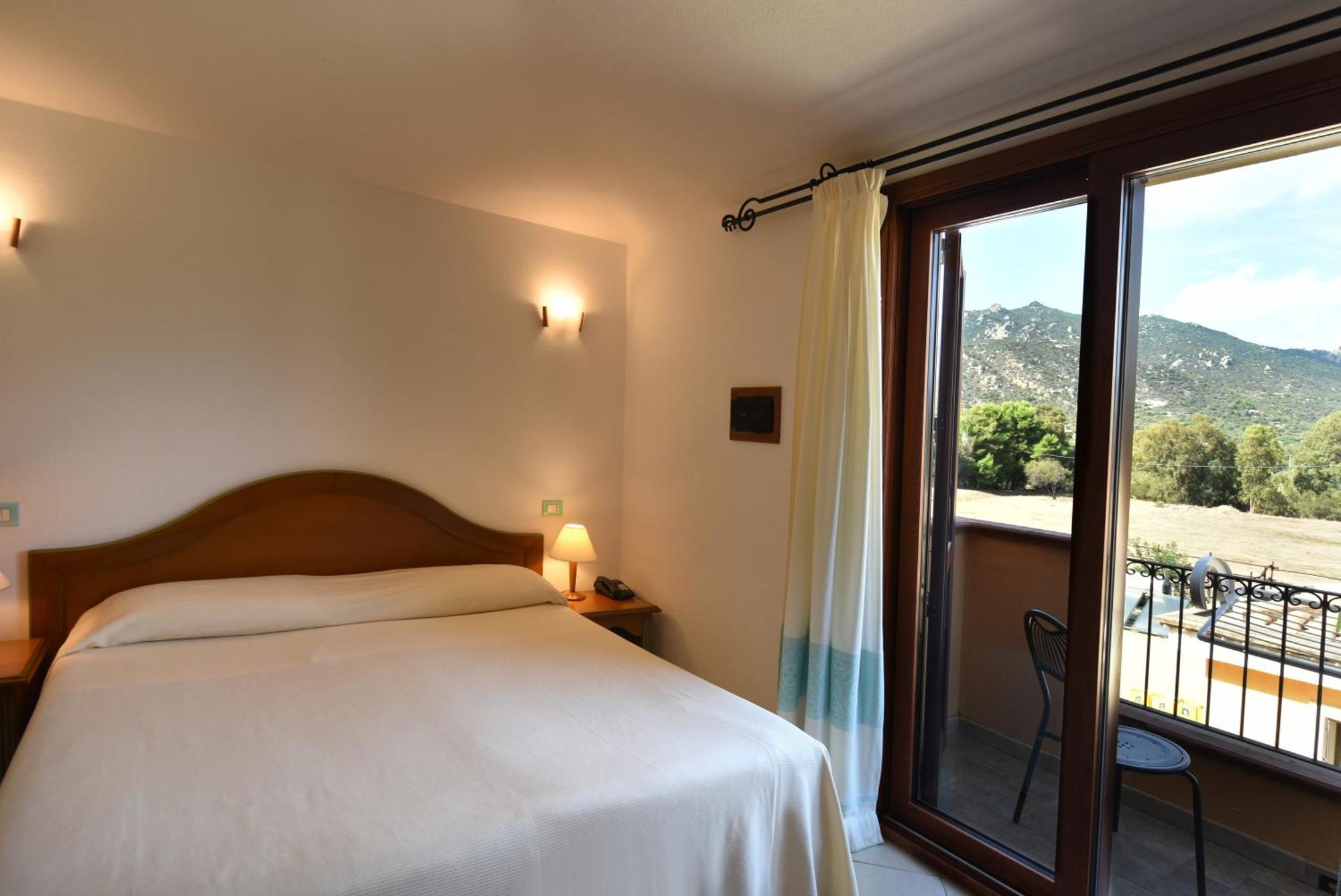 Le Anfore Hotel Villasimius Exterior foto
